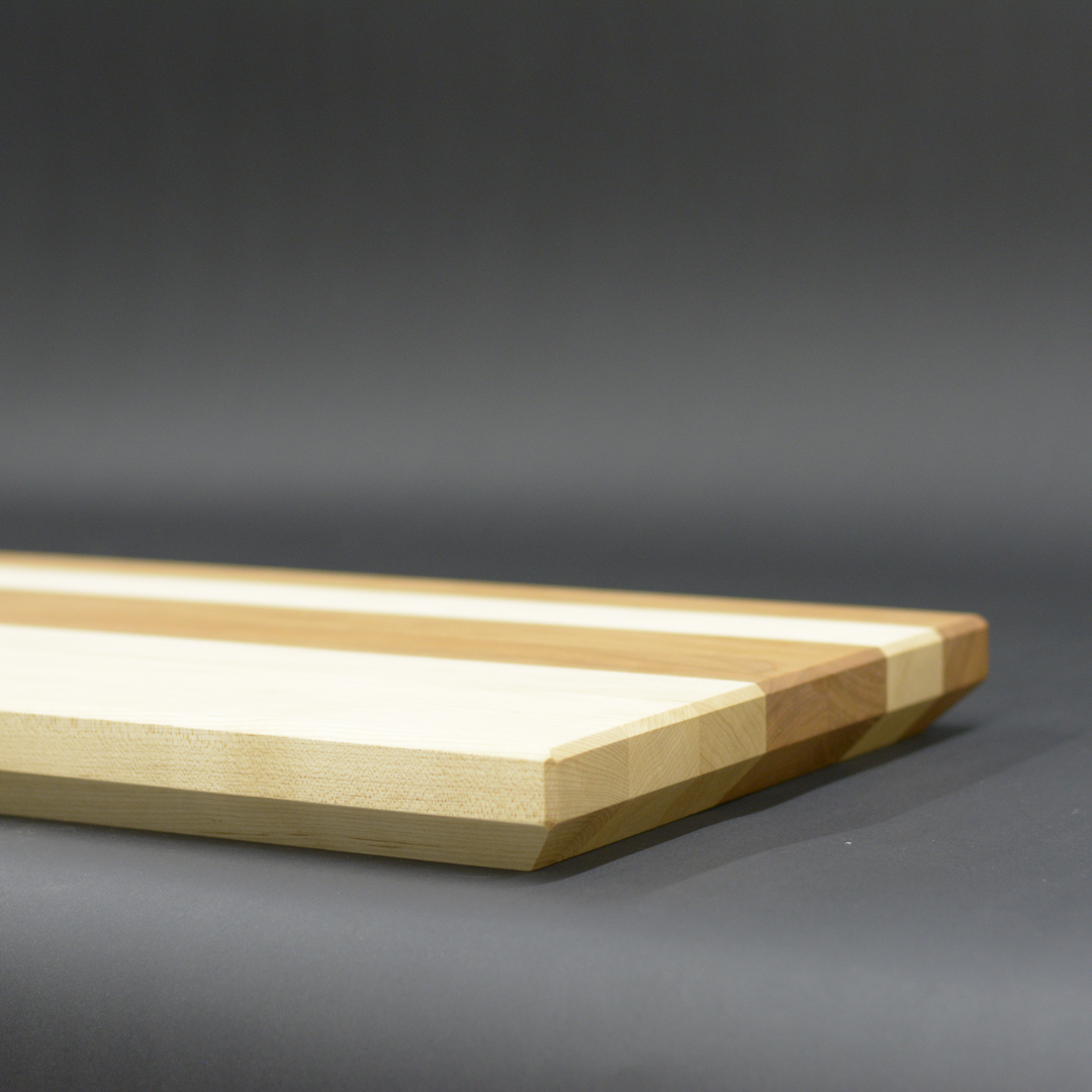 Large Edge Grain Cutting Board - Cherry & Maple (16”x22”x1.5")