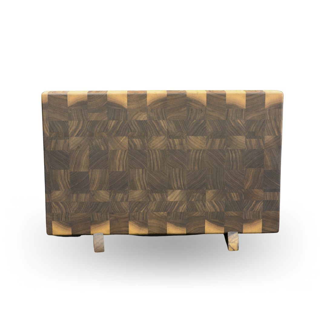 Medium End Grain Cutting Board - Walnut (12”x18”x1.5")