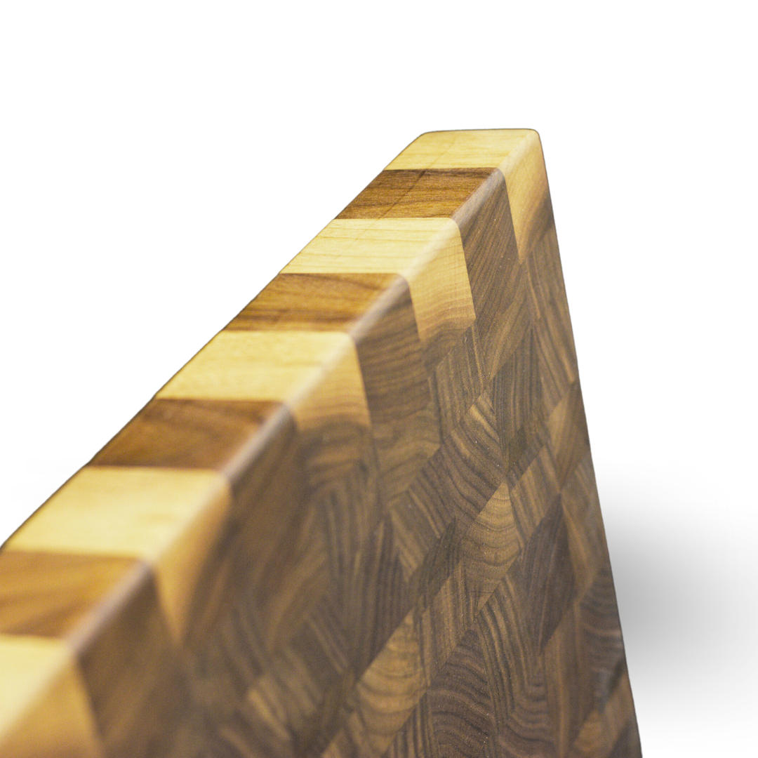 Medium End Grain Cutting Board - Walnut (12”x18”x1.5")